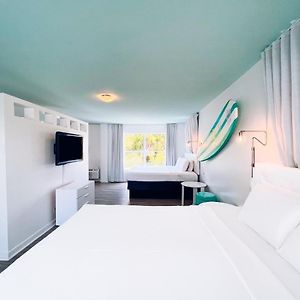 One-Bedroom King Room